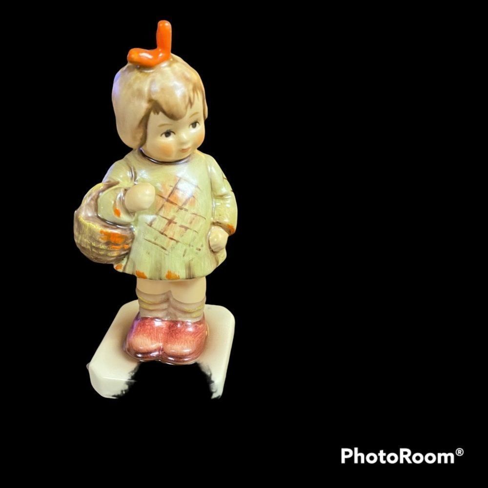 Vintage Hummel I Brought you a Gift in box